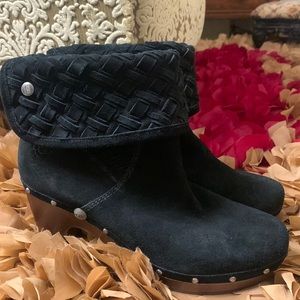 Ugg Lynnea Arroyo Black Suede Woven Boots